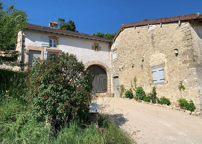 Maison Le Fée Serecourt